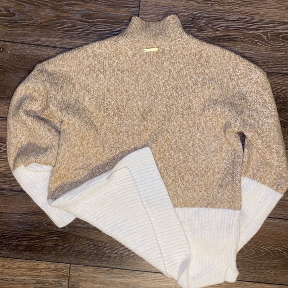 •NEW!• Michael Kors two tone sweater - Picture 9 of 11